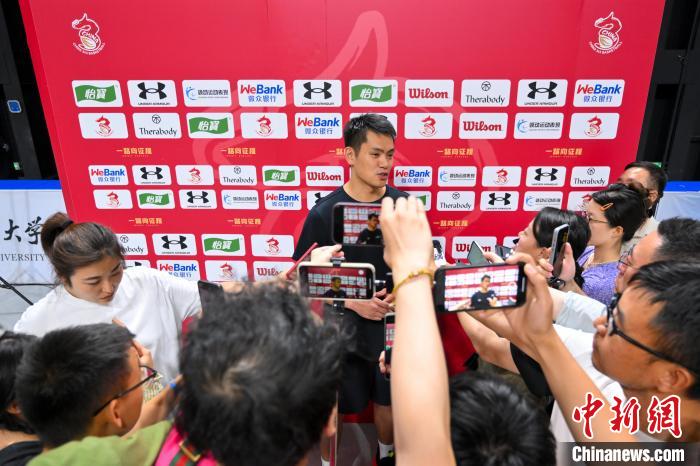 张宁：学会摆脱对个人依赖，推动中国男女三人