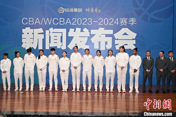 山西男篮新援加盟 张宁缺席新赛季初段 女篮换帅