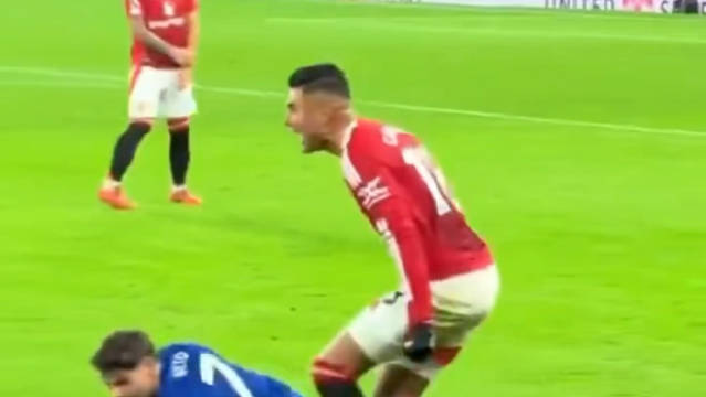 埃弗顿3-0切尔西后场多面手闪耀 穆里尼奥泪别老