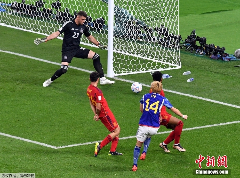 日本队逆转西班牙晋级16强 亚洲之光再创辉煌