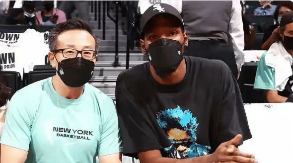 NBA最富老板榜单揭晓：财富与命运交织的篮球帝
