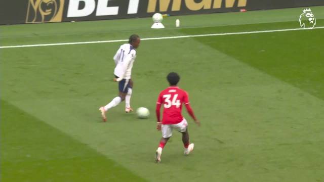 英超焦点战：桑德兰双杀纽卡斯尔联 穆里尼的告