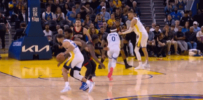 库里复出首战力挽狂澜勇士险遭火箭绝杀