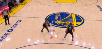 库里复出首战力挽狂澜勇士险遭火箭绝杀